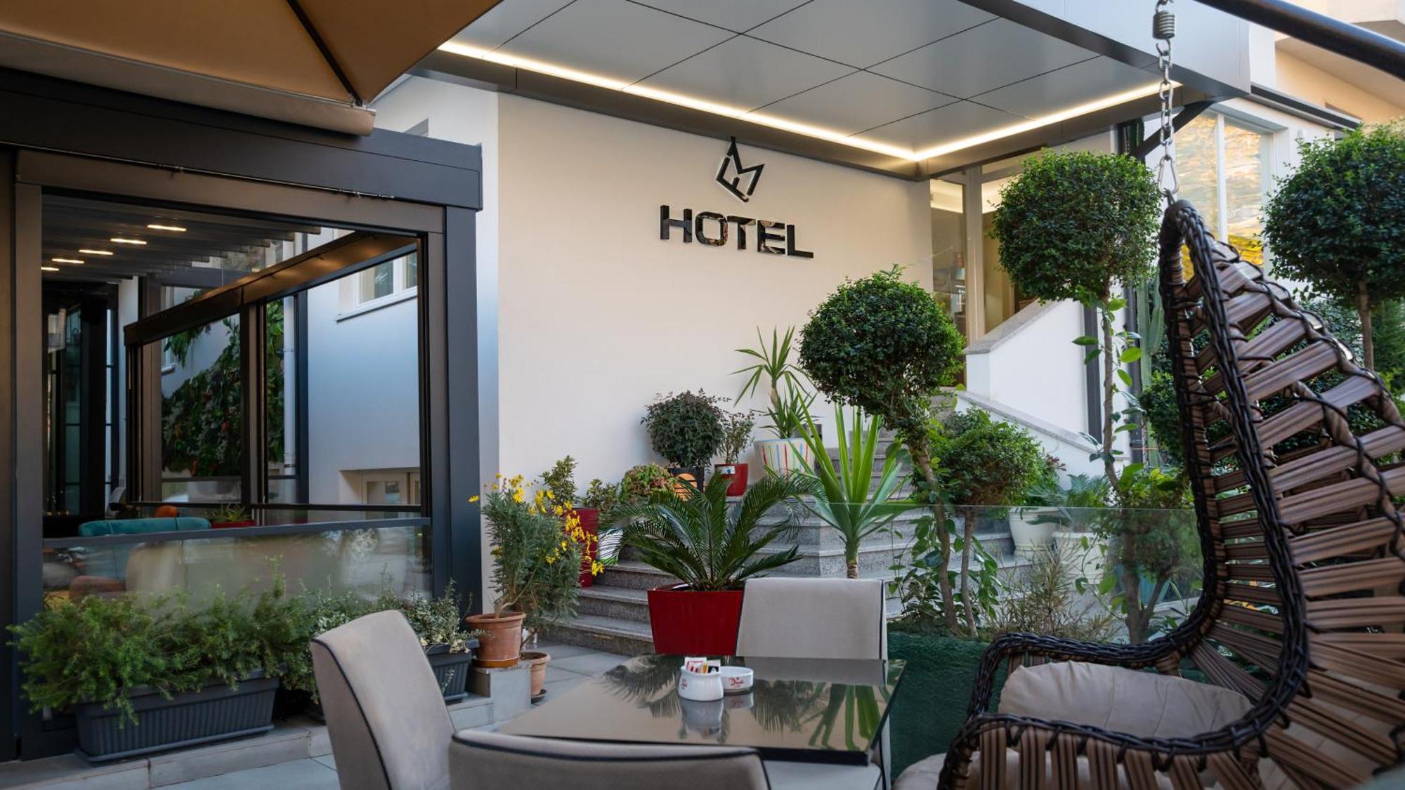 F&M Hotel 2 Tirana Esterno foto
